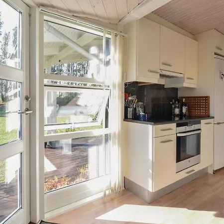 Three-bedroom Holiday In Ebberup Ferienhaus Helnæs By