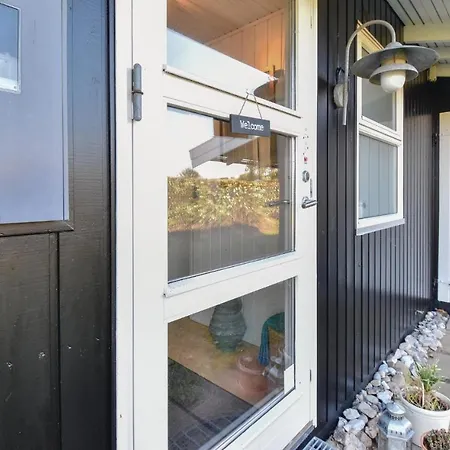 Ferienhaus Three-bedroom Holiday In Ebberup *